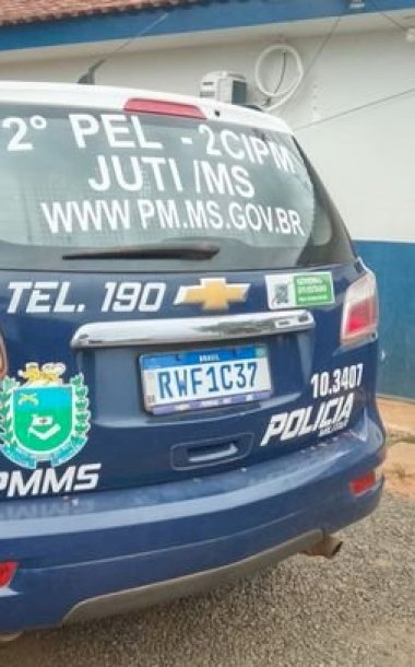 Jovem é preso por descumprir medida protetiva e manter ex-companheira em situação de privação de liberdade em Juti