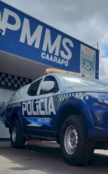 Polícia Militar cumpre mandado de prisão durante abordagem no bairro Planalto, em Caarapó