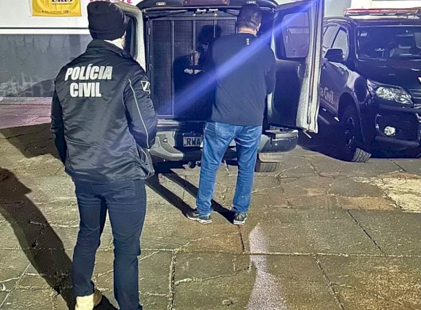Video mostra briga que terminou com morador de rua morto a facadas na Praça Central de Caarapó