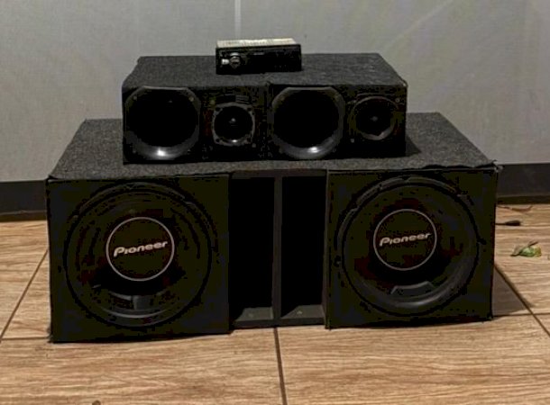 Mulher é presa após desacato e agressão a policiais durante ocorrência em Caarapó