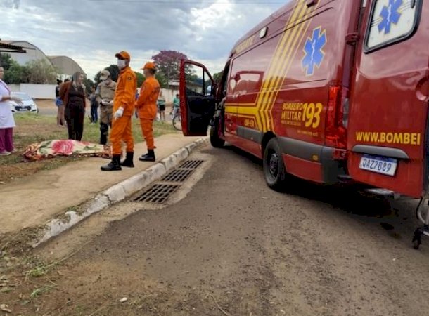Jovem é morto a tiros e mulher fica ferida em atentado no bairro Santa Maria, em Caarapó