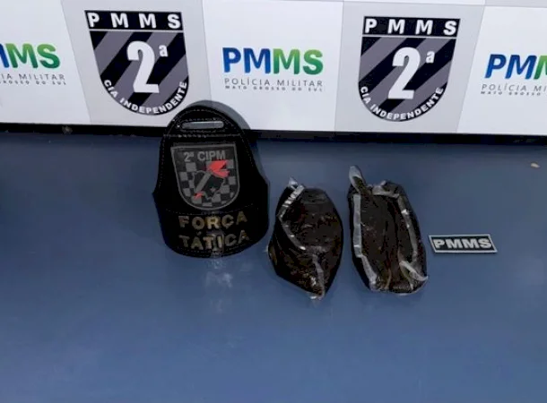 Homem é preso com mais de 1,2 kg de haxixe escondido em sapatos na rodoviária de Caarapó