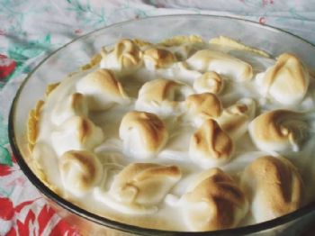 Torta de limão com suspiro é ótima opção de sobremesa deliciosa