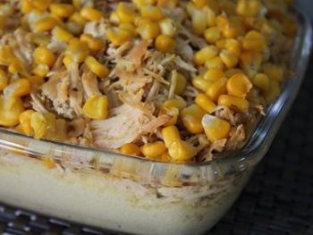 Para o próximo lanche, torta hiperproteica de frango com milho
