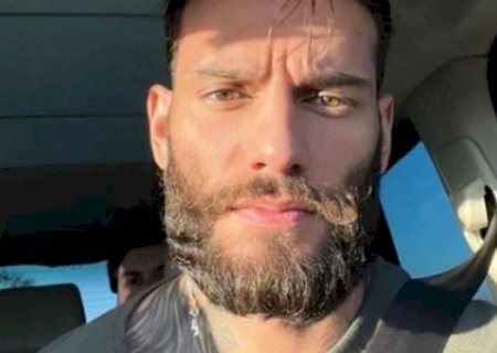 Lucas Lucco viraliza ao pegar carona com grupo de fãs após show