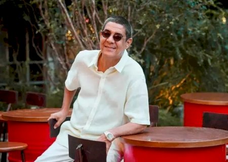 Zeca Pagodinho se recusa a tirar foto com fã em shopping do RJ: 'Uma hora dessas?'