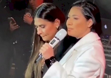 Simaria aparece de surpresa em show, faz Simone chorar e emociona fãs