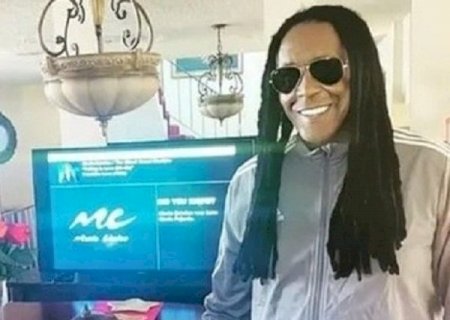Morre Ronnie Turner, filho da cantora Tina Turner, aos 62 anos