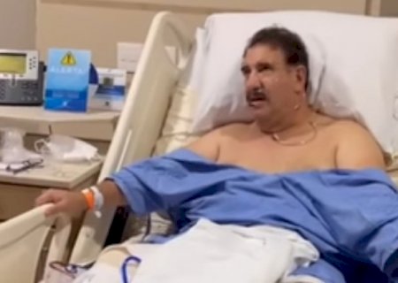 Ratinho faz cirurgia e diz que há cinco anos não consegue andar direito