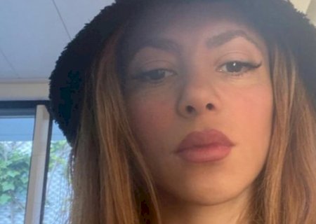 Shakira se pronuncia após deixar Barcelona com os filhos
