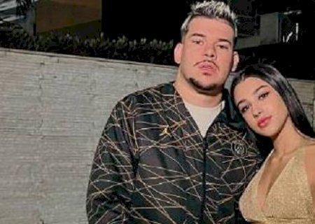 Bia Miranda se declara a Buarque no aniversário do DJ