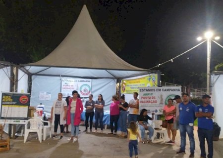 'Tenda da Vacinação' atenderá neste sábado das 16 às 20h na Praça Central