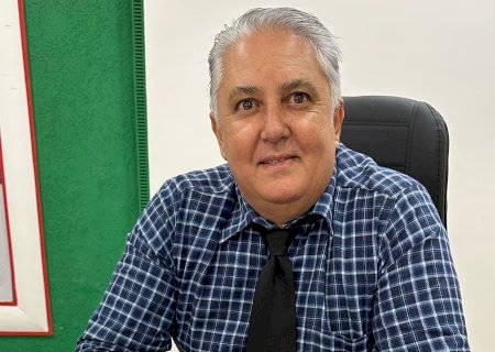 Toninho Lima pede melhorias na iluminação para praça de Cristalina e ruas da sede