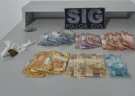Polícia Civil apreende droga e dinheiro em boca de fumo em Caarapó