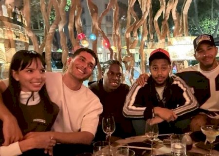 Shakira  e Lewis Hamilton estão namorando, segundo revista americana