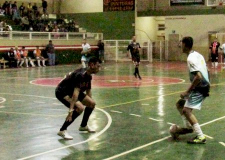 21 de Abril de Caarapó goleia na sequência da Copa Vale da Esperança de Futsal