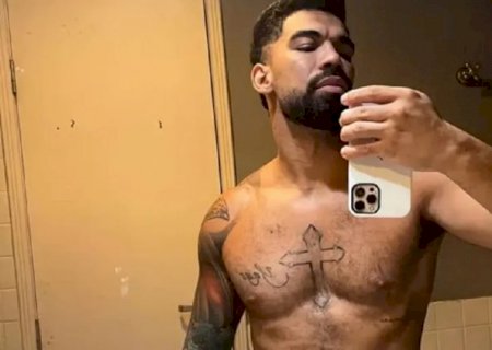 Cantor sertanejo é flagrado em ato sexual em piscina e vídeo viraliza