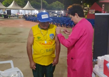 Prefeitura realiza 'Plantão de Vacinação' nesta quarta-feira no PAM