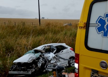 Colisão envolvendo carro e carreta entre Dourados e Caarapó mata mulher de 64 anos