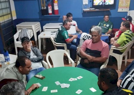 Quartas de final do Campeonato de Truco de Trio de Torcidas da AABB prosseguiu nesta quarta-feira