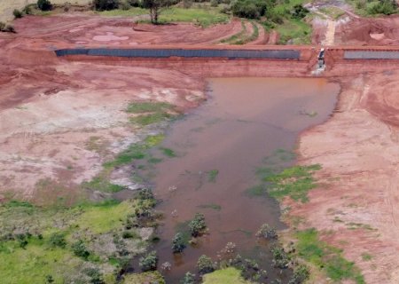 Prefeitura de Caarapó alerta para perigo de utilização do lago do balneário para banho antes da conclusão das obras