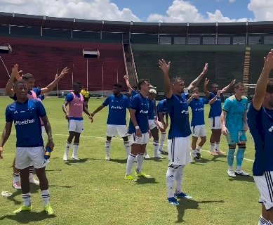 Cruzeiro vence no Mineiro, Santos triunfa e Corinthians perde