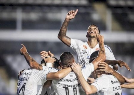 Santos goleia Guarani para seguir 100% na Série B do Brasileirão