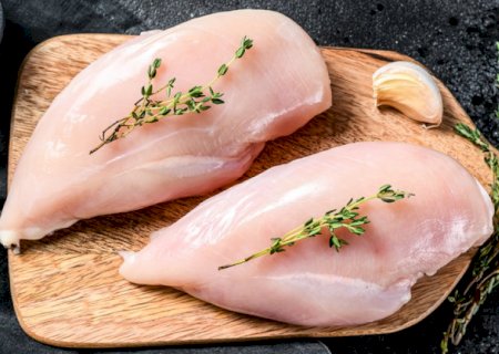 Brasil comemora abertura de mercado para exportação de carne de aves>