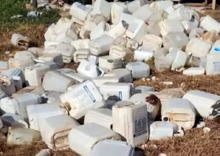 Dono de chácara em Caarapó é réu por abandonar mil embalagens de agrotóxico