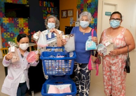 Projeto Curadoria de Memórias leva conforto e carinho a mães de crianças internadas no Hospital Cassems de Campo Grande>
