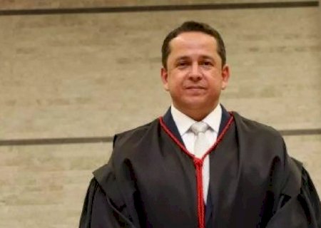 Juiz Carlos Almeida Filho é empossado como titular do TRE-MS