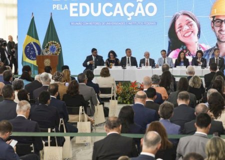 Governo anuncia R$ 5,5 bi para obras e novos campi universitários