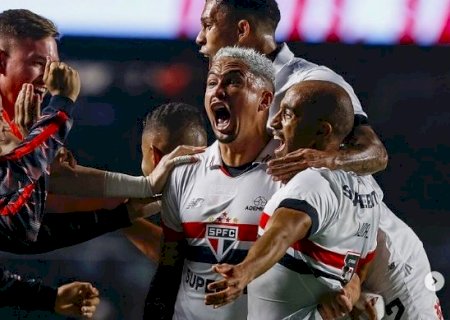 São Paulo triunfa no Morumbi e sobe para a 7ª posição do Brasileirão