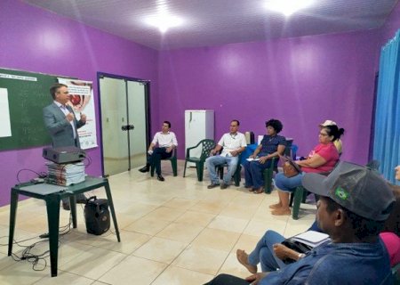 Promotor de Justiça participa de capacitação para famílias acolhedoras em Laguna Carapã