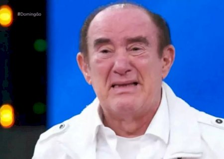 Aos 89 anos, Renato Aragão volta aos palcos da Globo e chora de emoção no ‘Caldeirão com Huck’