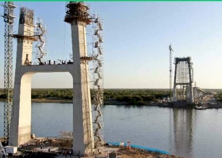 Obras avançam e mostram dimensão da Ponte Bioceânica às margens do Rio Paraguai