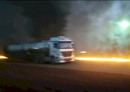 Explosão de válvula de caminhão fez gasolina e fogo se espalharem por 2 km em Campo Grande