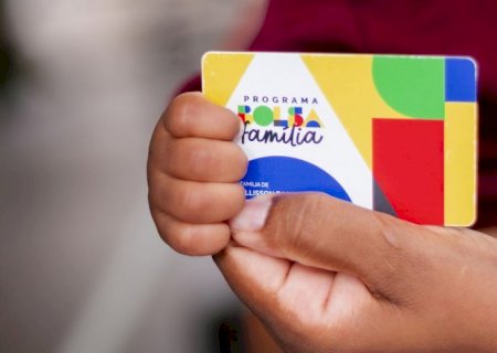 Caixa paga Bolsa Família a beneficiários com NIS de final 3>