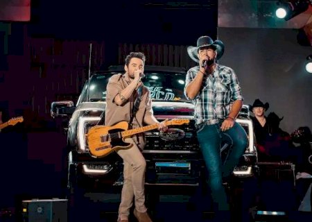 Fernando e Sorocaba retornam a MS com festa regada a churrasco