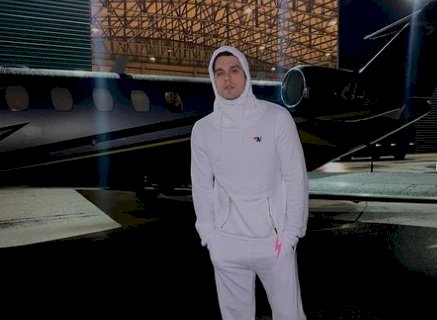 Luan Santana celebra 17 anos de carreira e revela que já quis desistir