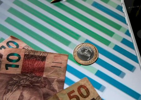 Inflação oficial sobe para 0,38% em julho, puxada pela gasolina