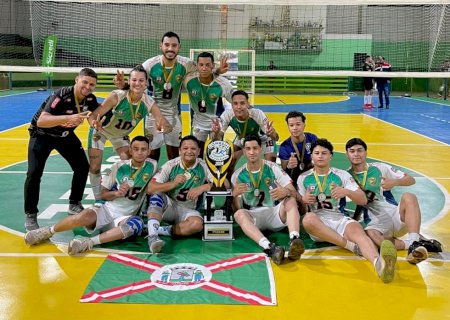 Caarapó vence Paranhos e sagra-se campeão da Copa Conesul de Voleibol