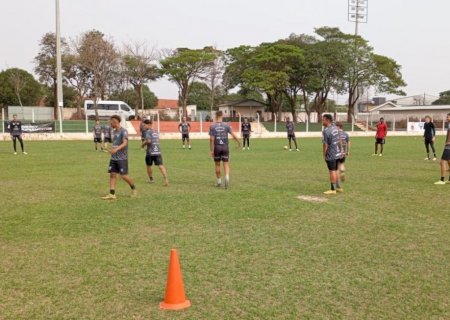 Atlético Caarapoense aposta na base campeã Sub-20 para Série B Estadual