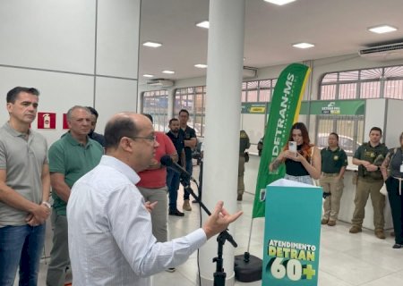 Aposentado estreia e comemora atendimento especial no ‘Guichê 60+’ do Detran/MS: ‘ideia sensacional’>