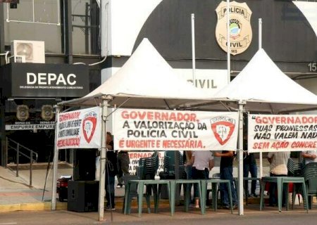 Policiais acatam Justiça e voltam ao trabalho