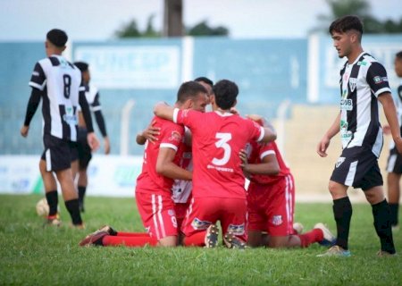 Comercial vence Operário Caarapoense no Jacques da Luz pela Série B Estadual