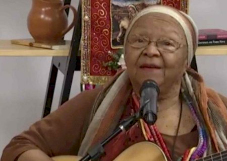 Morre Dona Jandira, a voz do samba mineiro, aos 88 anos em BH