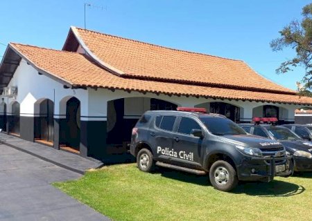 Patinete elétrico é furtado de dentro de carro em Caarapó