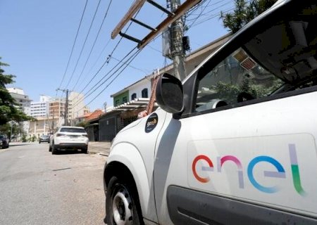 Funcionário da Enel morre durante trabalho para restabelecer energia em SP