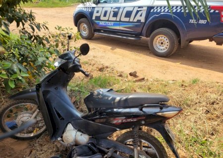 Polícia Militar de Caarapó recupera motocicleta furtada de residência